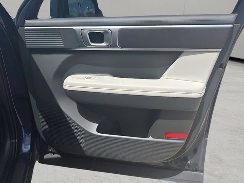 Used 2025 Hyundai Santa Fe SEL FWD image 9
