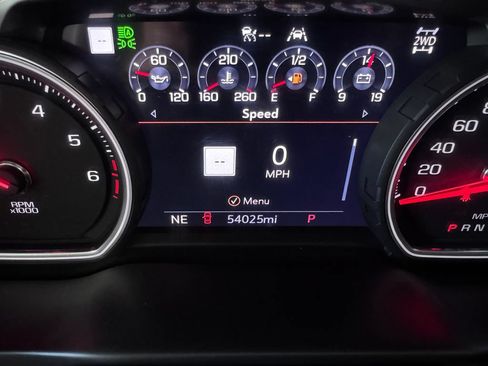 Used 2021 Chevrolet Silverado 1500 LTZ w/ Technology Package AWD/4WD image 19
