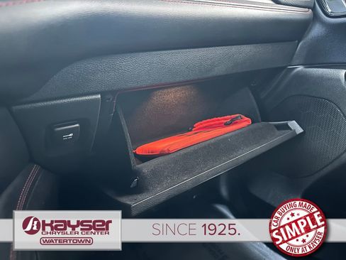 Used 2024 Dodge Durango GT AWD/4WD image 34
