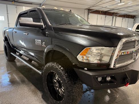Used 2018 RAM 2500 Lone Star image 3