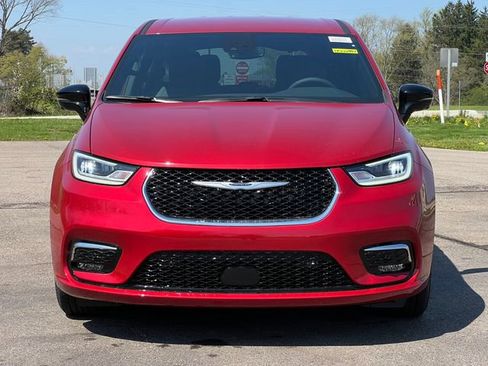 New 2026 Chrysler Pacifica Select FWD image 46