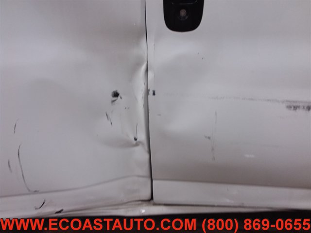 Used 2017 Chevrolet Express 2500 RWD image 19