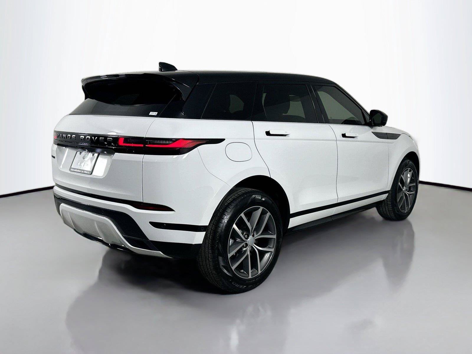 Certified 2026 Land Rover Range Rover Evoque Dynamic SE AWD/4WD image 5
