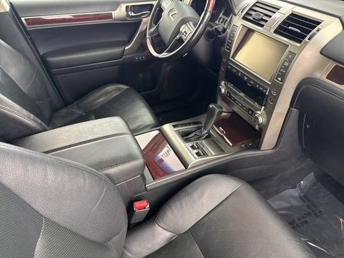 Used 2015 Lexus GX 460 w/ Premium Package AWD/4WD image 21