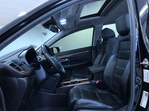 Used 2018 Honda CR-V Touring image 17