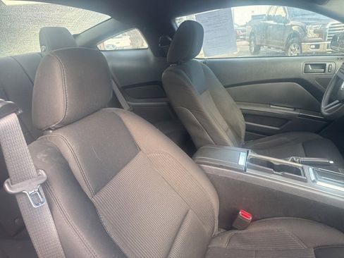 Used 2011 Ford Mustang Coupe image 9