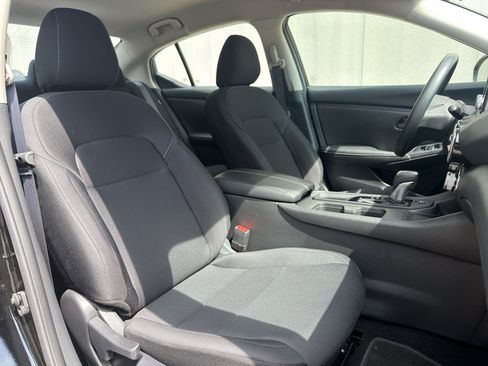 Certified 2025 Nissan Sentra S FWD image 18