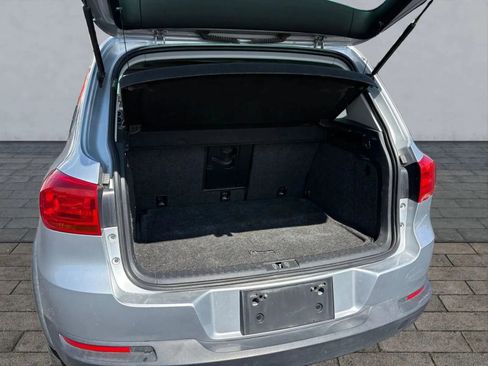 Used 2017 Volkswagen Tiguan SEL image 19