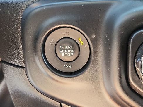 Used 2022 Jeep Wrangler Unlimited Sport AWD/4WD image 24