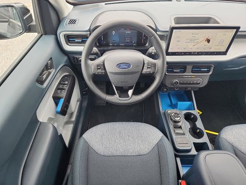 New 2025 Ford Maverick XLT w/ XLT Luxury Package image 7