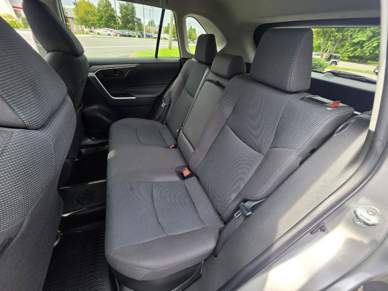 Certified 2023 Toyota RAV4 LE AWD/4WD image 14