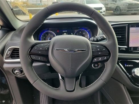 New 2026 Chrysler Pacifica Limited image 20