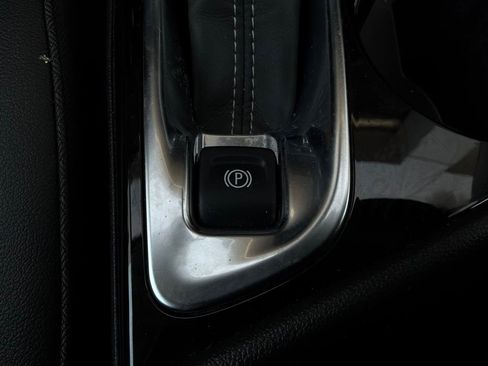 Used 2025 Buick Encore GX Preferred FWD image 21
