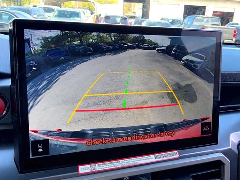 Used 2025 Toyota Tacoma TRD Off-Road image 25