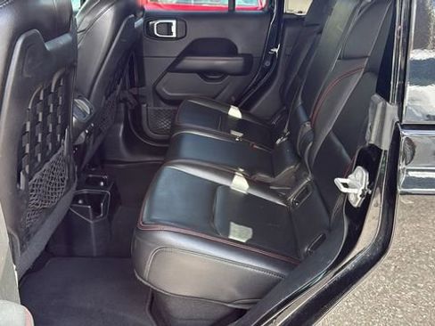 Used 2020 Jeep Gladiator Rubicon image 15