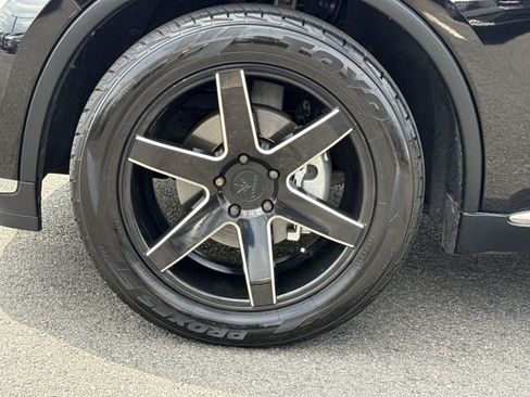 Used 2018 Dodge Durango SXT w/ 3rd Row Seating Group RWD image 12