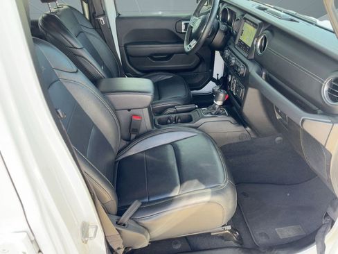 Used 2023 Jeep Wrangler Sahara w/ Cold Weather Group image 29