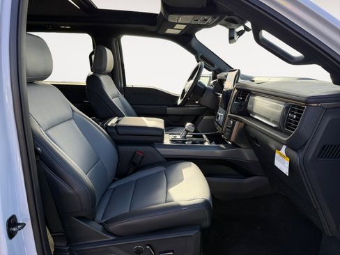 New 2025 Ford F150 Lightning Lariat image 19