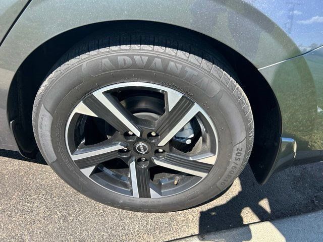 Used 2024 Nissan Sentra SV FWD image 50