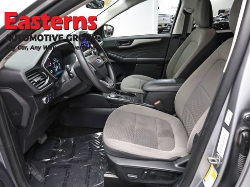 Used 2022 Ford Escape SE FWD image 14