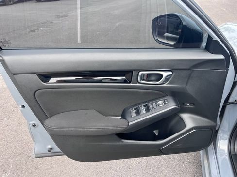 Used 2025 Honda Civic Sport image 9