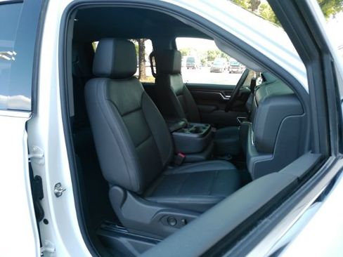 Used 2026 GMC Sierra 1500 SLT RWD image 25