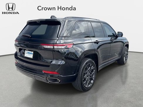 Used 2025 Jeep Grand Cherokee Summit AWD/4WD image 4