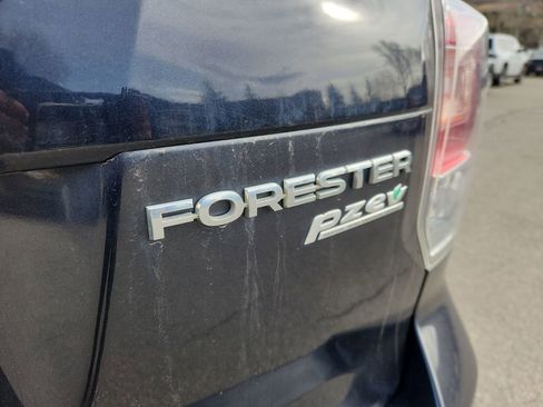 Used 2017 Subaru Forester 2.5i w/ Alloy Wheel Package image 29