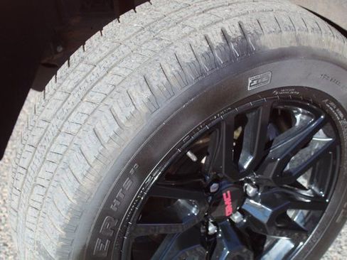 Used 2022 GMC Sierra 1500 Elevation w/ X31 Off-Road Package image 11