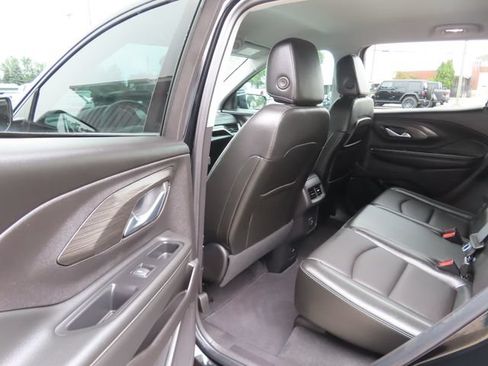 Used 2024 GMC Terrain SLT w/ Elevation Edition AWD/4WD image 19