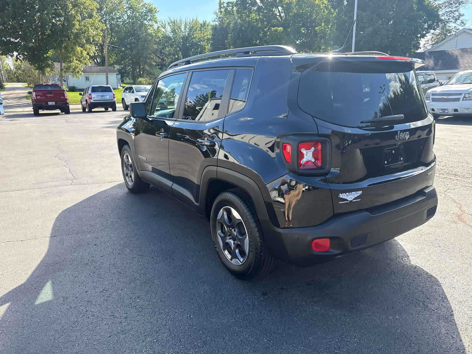 Used 2016 Jeep Renegade Sport w/ Power & Air Group FWD image 5