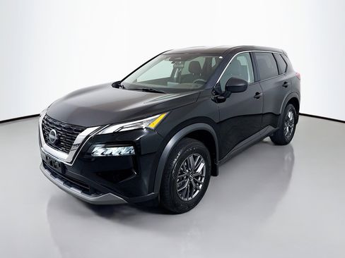Used 2023 Nissan Rogue S AWD/4WD image 3