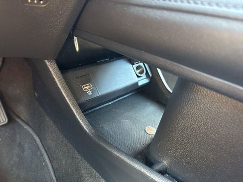 Used 2021 Honda HR-V LX image 26