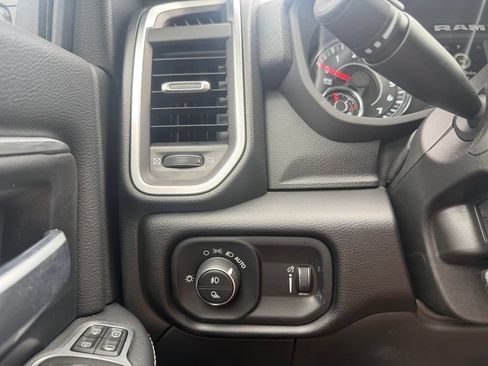 Used 2024 RAM 2500 Big Horn AWD/4WD image 13