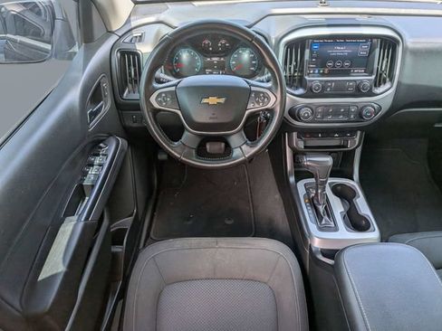 Used 2021 Chevrolet Colorado LT w/ LT Convenience Package RWD image 18