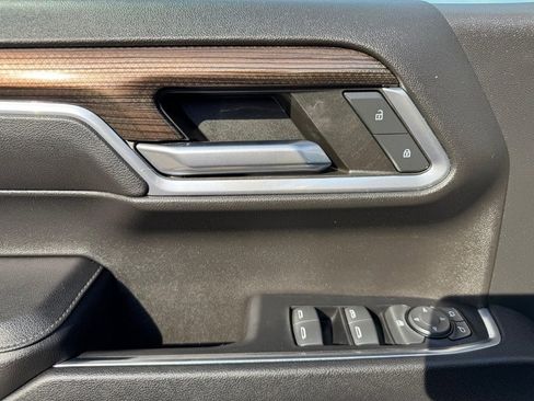 Used 2023 Chevrolet Silverado 1500 LT AWD/4WD image 13