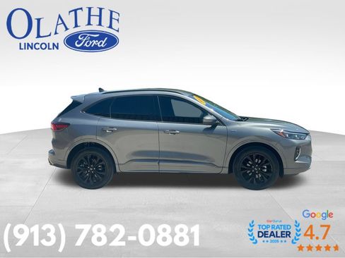 Used 2023 Ford Escape ST-Line Elite AWD/4WD image 6