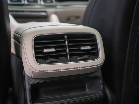 Used 2024 Mercedes-Benz GLE 53 AMG 4MATIC image 19