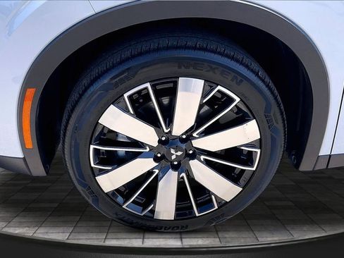 Used 2025 Mitsubishi Outlander SE FWD image 9