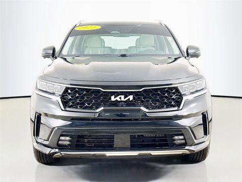 Used 2023 Kia Sorento SX Prestige image 2