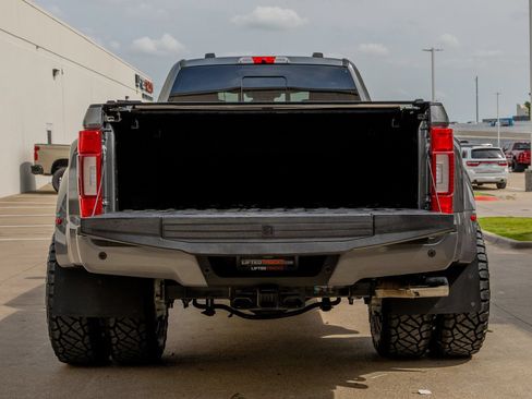 Used 2022 Ford F450 Limited w/ FX4 Off-Road Package AWD/4WD image 7