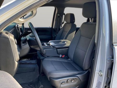 Used 2024 Chevrolet Silverado 2500 Custom w/ Custom Convenience Package image 21