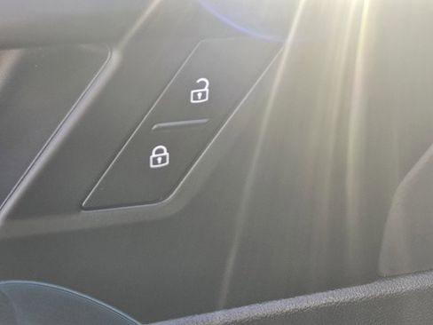 Used 2020 Volkswagen Jetta SE image 19