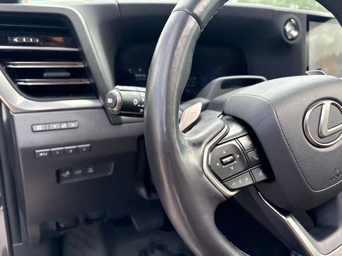 Used 2024 Lexus GX 550 w/ Accessory Package (Z1) AWD/4WD image 13