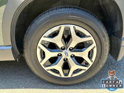 Certified 2024 Subaru Forester Premium AWD/4WD image 32