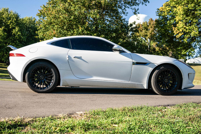 Used 2017 Jaguar F-TYPE Coupe RWD image 8