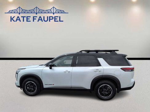 Used 2026 Nissan Pathfinder Rock Creek w/ Rock Creek Premium Package AWD/4WD image 4