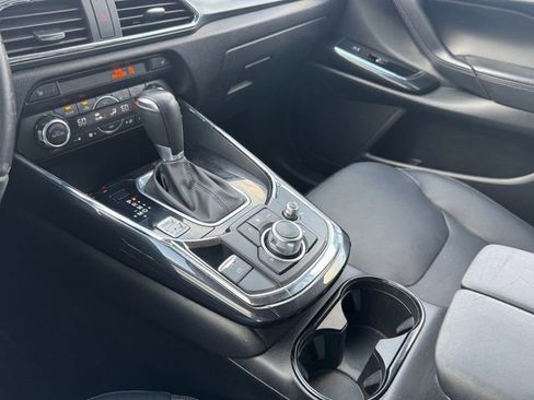 Used 2018 MAZDA CX-9 Touring image 10