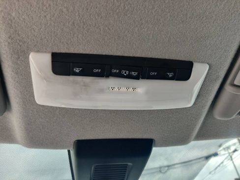 Used 2022 Nissan Kicks S image 22