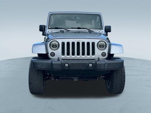 Used 2016 Jeep Wrangler Unlimited Sahara AWD/4WD image 2